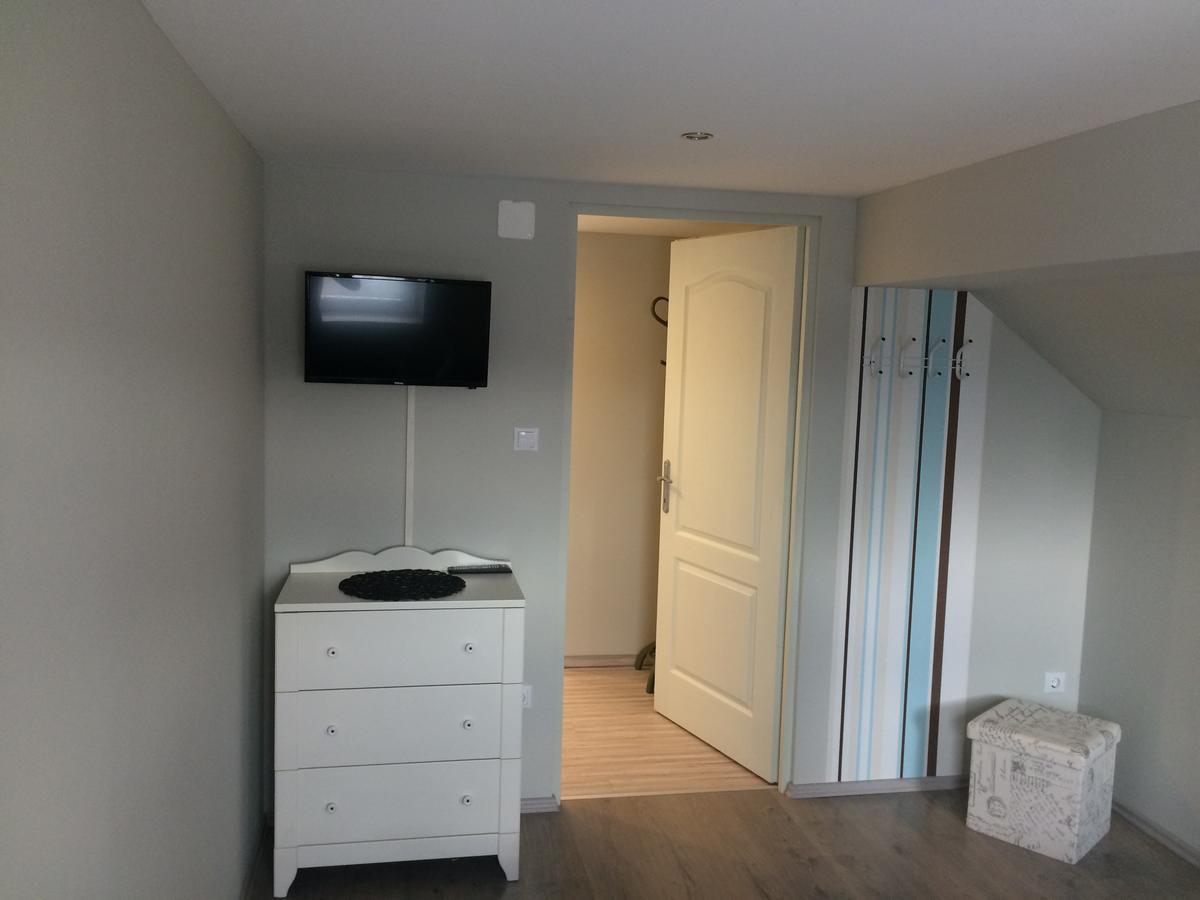 Baro Berg Apartman Lejlighed Kapuvár Eksteriør billede
